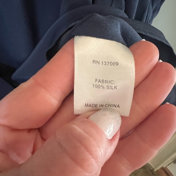 ANNIE GRIFFIN Womens Sz 6 SILK BLOUSE Tunic Top Blue Button Up 3/4 Sleeve V Neck - Picture 3 of 5